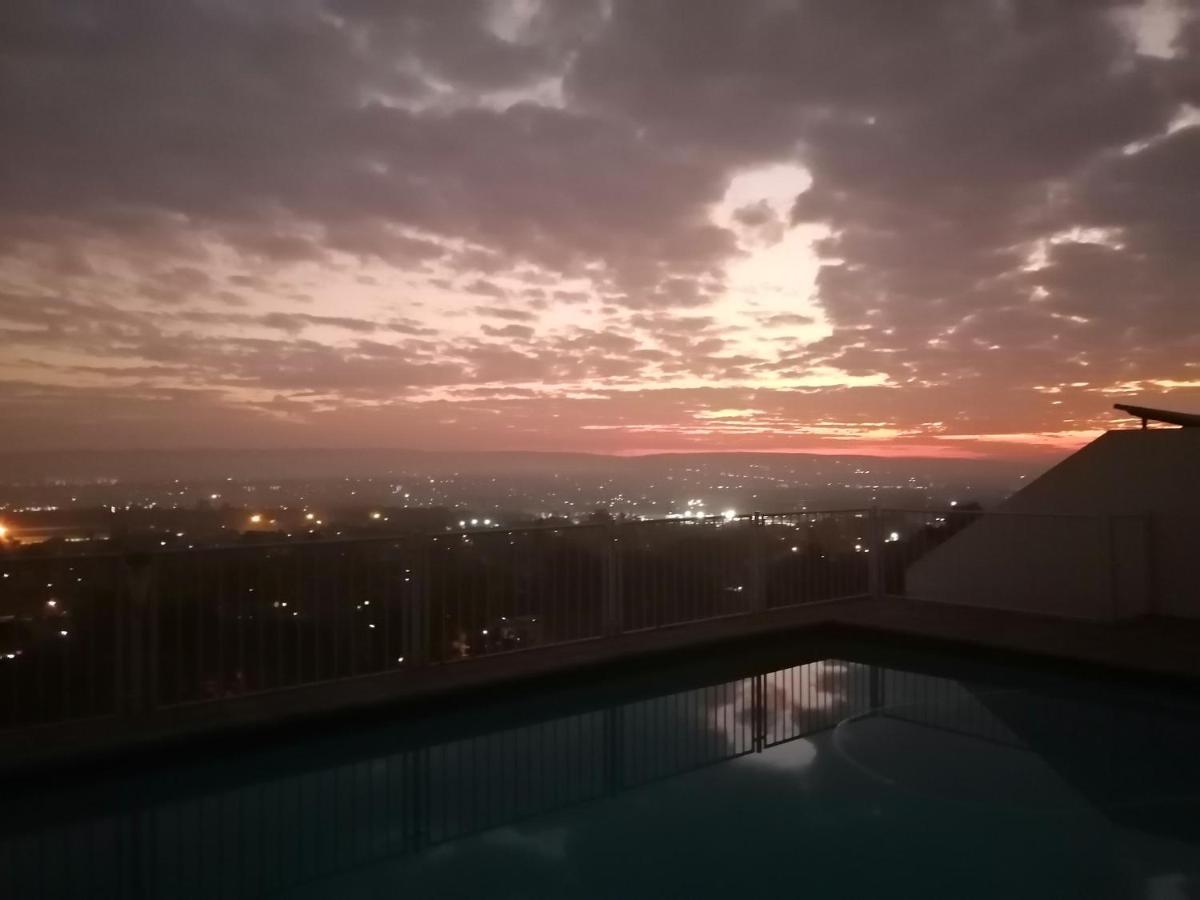 Palm View Guest House Pretoria Exterior photo