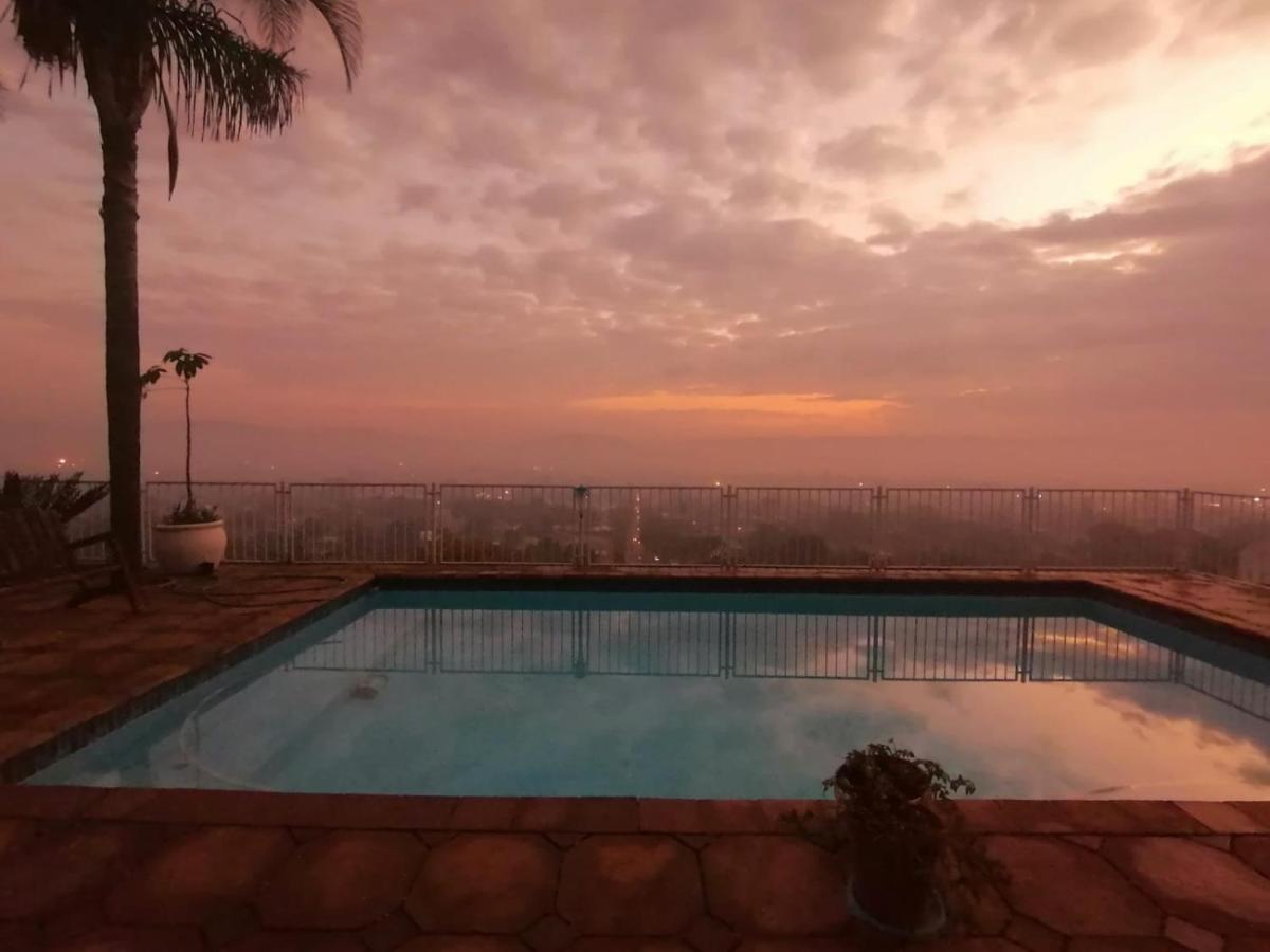 Palm View Guest House Pretoria Exterior photo